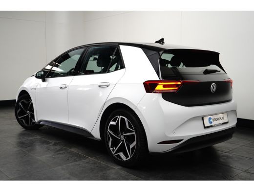 Volkswagen ID.3 150PK 45kWh Pure Performance | NAVIGATIE | 19 INCH | CLIMATE CONTROL | NIEUWSTAAT! ActivLease financial lease