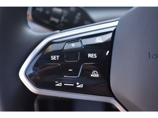 Volkswagen ID.7 77 kWh 286PK Limited Edition | TREKHAAK | NAVIGATIE | HUD | CAMERA | STOELVERW. | 19 INCH ActivLease financial lease