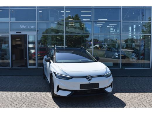 Volkswagen ID.7 77 kWh 286PK Limited Edition | TREKHAAK | NAVIGATIE | HUD | CAMERA | STOELVERW. | 19 INCH ActivLease financial lease