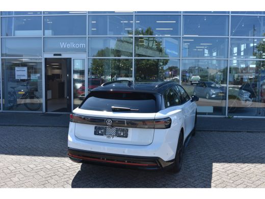Volkswagen ID.7 77 kWh 286PK Limited Edition | TREKHAAK | NAVIGATIE | HUD | CAMERA | STOELVERW. | 19 INCH ActivLease financial lease