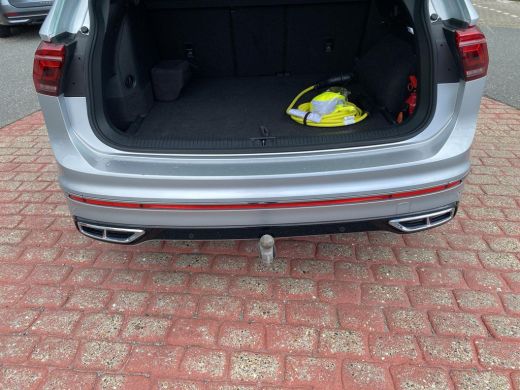 Volkswagen Tiguan 1.4 TSI eHybrid R-Line Business+ | PHEV | Trekhaak | Pano | A.cam | Winterpakket | 245Pk | SOH 89% | ActivLease financial lease