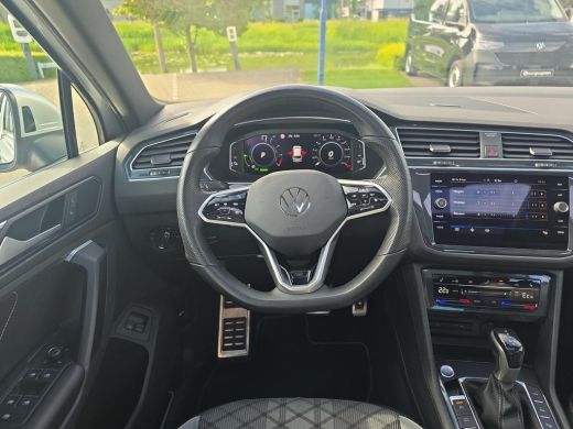 Volkswagen Tiguan 1.4 TSI eHybrid R-Line Business+ | PHEV | Trekhaak | Pano | A.cam | Winterpakket | 245Pk | SOH 89% | ActivLease financial lease