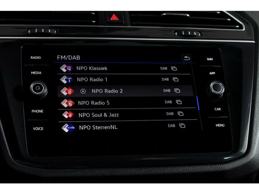 Volkswagen Tiguan 1.5 TSI 150 PK Life Business | Trekhaak | Dig. Cockpit | Adapt. Cruise | Stuur-+stoelverw. | Came... ActivLease financial lease