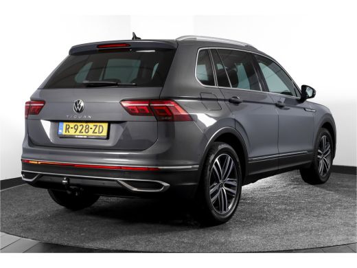Volkswagen Tiguan 1.5 TSI 150 PK Life Business | Trekhaak | Dig. Cockpit | Adapt. Cruise | Stuur-+stoelverw. | Came... ActivLease financial lease