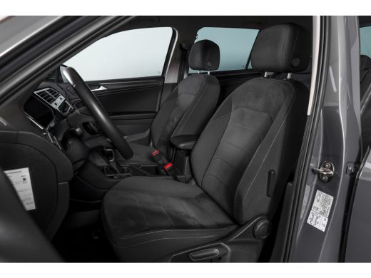 Volkswagen Tiguan 1.5 TSI 150 PK Life Business | Trekhaak | Dig. Cockpit | Adapt. Cruise | Stuur-+stoelverw. | Came... ActivLease financial lease