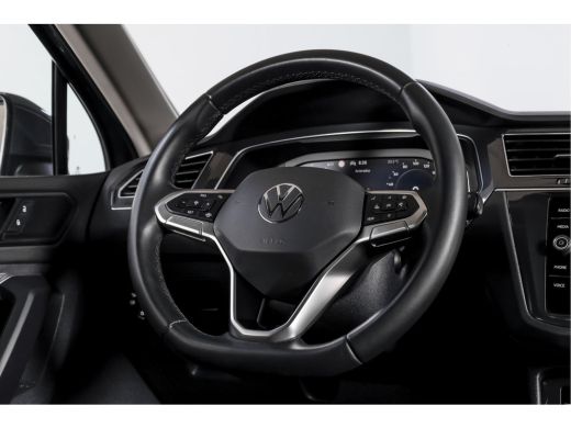 Volkswagen Tiguan 1.5 TSI 150 PK Life Business | Trekhaak | Dig. Cockpit | Adapt. Cruise | Stuur-+stoelverw. | Came... ActivLease financial lease