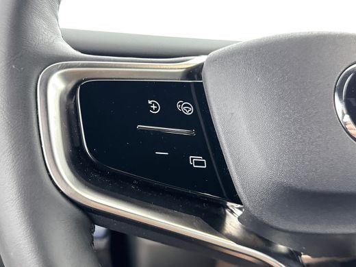 Volvo  EX30 Single Motor Plus 51 kWh | 18" | Stoel/Stuurverwarming | Harman Kardon | Parkeercamera | Keyless ... ActivLease financial lease