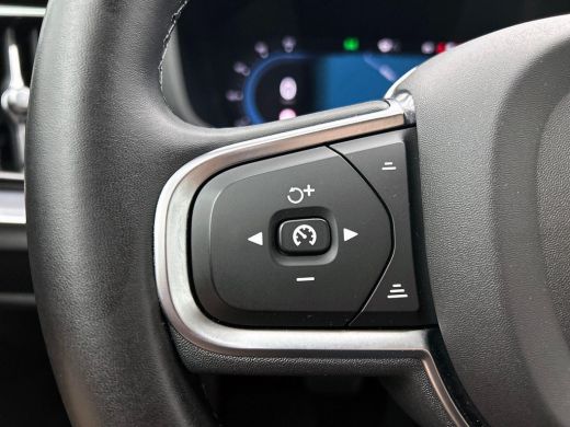 Volvo  V60 2.0 T6 Plug-in hybrid AWD Core Bright NAVI & CARPLAY | AD_CRUISE | FULL-LED ActivLease financial lease