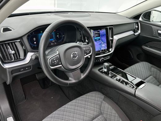 Volvo  V60 2.0 T6 Plug-in hybrid AWD Core Bright NAVI & CARPLAY | AD_CRUISE | FULL-LED ActivLease financial lease