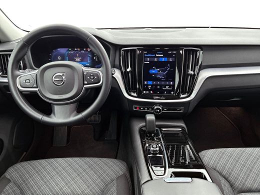 Volvo  V60 2.0 T6 Plug-in hybrid AWD Core Bright NAVI & CARPLAY | AD_CRUISE | FULL-LED ActivLease financial lease
