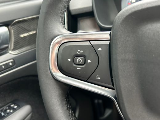 Volvo  XC40 1.5 T4 Plug-in hybrid Ultimate Dark | Panoramadak | Harman/Kardon | Leder | Camera | ActivLease financial lease