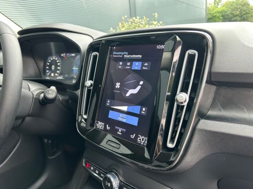 Volvo  XC40 1.5 T4 Plug-in hybrid Ultimate Dark | Panoramadak | Harman/Kardon | Leder | Camera | ActivLease financial lease