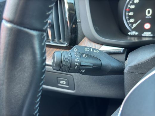 Volvo  XC60 2.0 B5 Inscription | Apple Carplay/Android Auto | Stoelverwarming | Cruise control | ActivLease financial lease