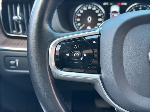 Volvo  XC60 2.0 B5 Inscription | Apple Carplay/Android Auto | Stoelverwarming | Cruise control | ActivLease financial lease