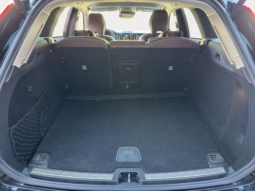 Volvo  XC60 2.0 B5 Inscription | Apple Carplay/Android Auto | Stoelverwarming | Cruise control | ActivLease financial lease