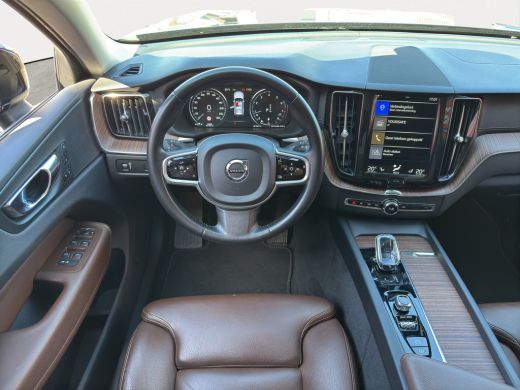 Volvo  XC60 2.0 B5 Inscription | Apple Carplay/Android Auto | Stoelverwarming | Cruise control | ActivLease financial lease