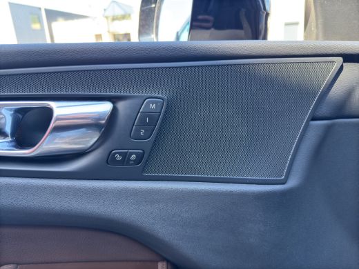 Volvo  XC60 2.0 B5 Inscription | Apple Carplay/Android Auto | Stoelverwarming | Cruise control | ActivLease financial lease