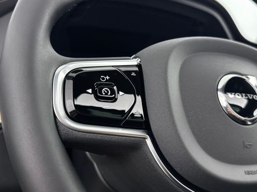 Volvo  XC60 T8 Plug-in hybrid AWD Ultra Dark Exec. Ed. | 22" | Heico Diffusor | Getint & Gelamineerd Glas | A... ActivLease financial lease