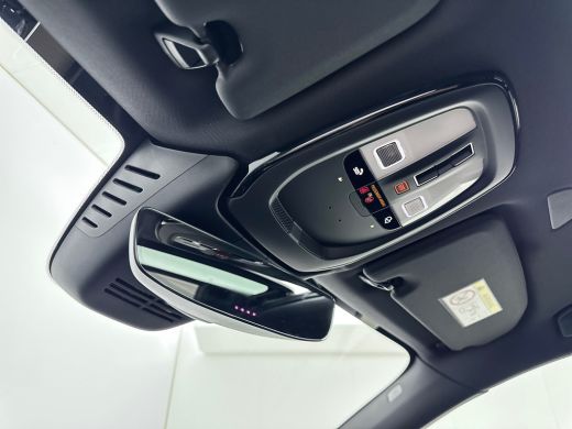 Volvo  XC60 T8 Plug-in hybrid AWD Ultra Dark Exec. Ed. | 22" | Heico Diffusor | Getint & Gelamineerd Glas | A... ActivLease financial lease