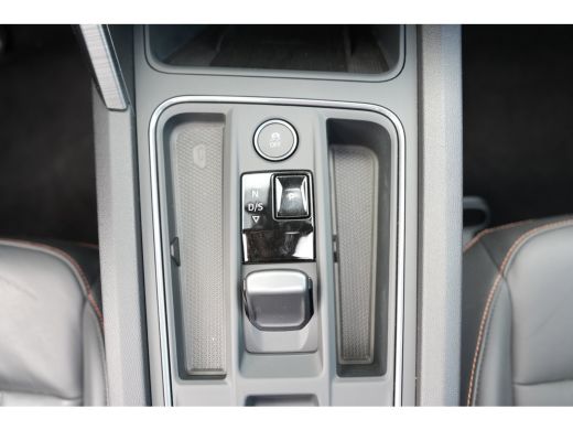 CUPRA Leon Sportstourer 1.4 e-Hybrid 245pk VZ Performance | Panoramadak | Camera | Stuur & Stoelverwarming | Bestuurderss... ActivLease financial lease