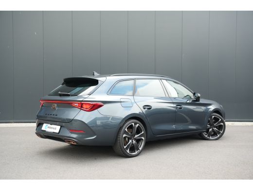 CUPRA Leon Sportstourer 1.4 e-Hybrid 245pk VZ Performance | Panoramadak | Camera | Stuur & Stoelverwarming | Bestuurderss... ActivLease financial lease