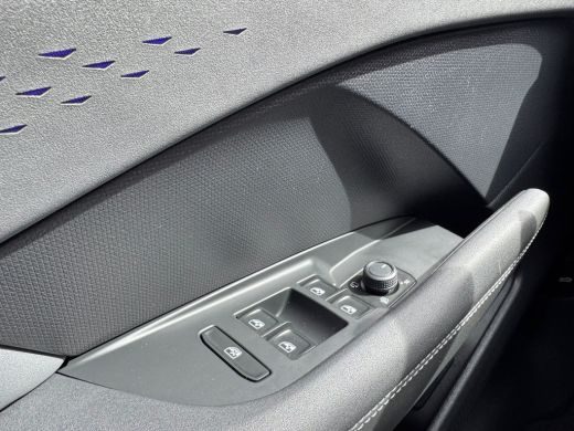 CUPRA Terramar 1.5 eTSI 150PK BUSINESS HEAD-UP/NAVI/CAMERA/LEDER MATRIX ActivLease financial lease