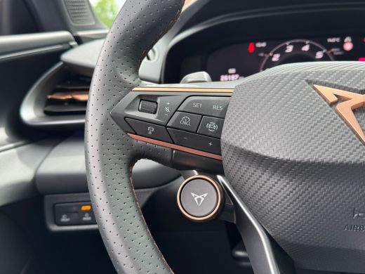 CUPRA Terramar 1.5 eTSI 150PK BUSINESS HEAD-UP/NAVI/CAMERA/LEDER MATRIX ActivLease financial lease