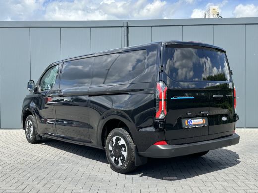 Ford E-Transit Custom 71 kWh FULL ELECTRIC / L2H1 / ** NIEUW ** / 2.057 KM / 2x ELEKTRISCHE SCHUIFDEUREN / CAMERA / ECC... ActivLease financial lease