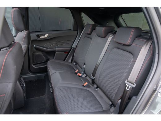 Ford Kuga 2.5 PHEV ST-Line | Adaptive Cruise | 360 Camera | BLIS | Panoramadak | Trekhaak ActivLease financial lease