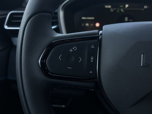Lynk & Co 01 1.5 261PK | Zwarte Hemelbekleding | SOH 99,88% | 360 camera | Pano | Adap. Cruise ActivLease financial lease
