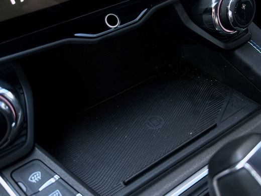 Lynk & Co 01 1.5 261PK | Zwarte Hemelbekleding | SOH 99,88% | 360 camera | Pano | Adap. Cruise ActivLease financial lease
