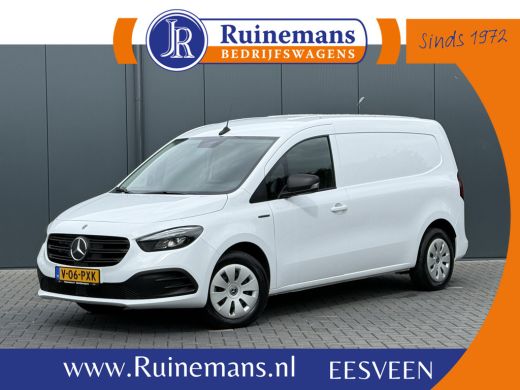 Mercedes-Benz eCitan 112 Pro L2H1 / 51 kWh / RIJKLAAR !! / 3.369 KM / High Performance LED-koplampen / CAMERA / ECC / ... ActivLease financial lease