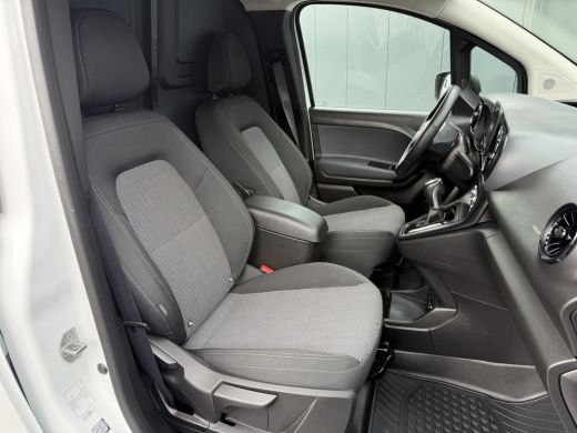 Mercedes-Benz eCitan 112 Pro L2H1 / 51 kWh / RIJKLAAR !! / 3.369 KM / High Performance LED-koplampen / CAMERA / ECC / ... ActivLease financial lease