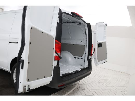 Mercedes-Benz eVito eVito 112 L2 60 kWh Direct leverbaar! ActivLease financial lease