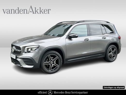 Mercedes-Benz GLB 200 AMG // Trekhaak // 360 Camera // Nightpakket // Carplay // Augmented Reality // 19" AMG Velgen ActivLease financial lease