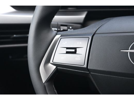 Opel Frontera Electric GS 44 kWh | Allseason | Navigatie | Stoel/Stuurverwarming | Achteruitrijcamera | Comfort... ActivLease financial lease