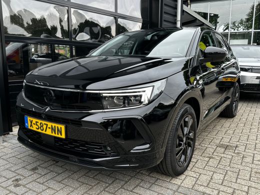 Opel Grandland 1.2 Turbo 130 PK Level 4 | TREKHAAK AFNB.| STOEL, STUUR EN VOORRUITVERWARMING| MATRIX LED| AGR CO... ActivLease financial lease