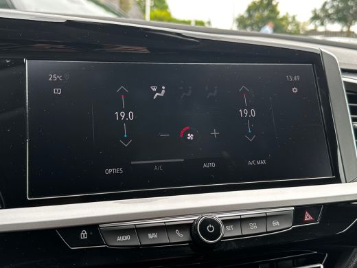 Opel Grandland 1.2 Turbo 130 PK Level 4 | TREKHAAK AFNB.| STOEL, STUUR EN VOORRUITVERWARMING| MATRIX LED| AGR CO... ActivLease financial lease
