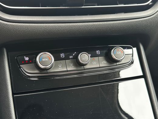 Opel Grandland 1.2 Turbo 130 PK Level 4 | TREKHAAK AFNB.| STOEL, STUUR EN VOORRUITVERWARMING| MATRIX LED| AGR CO... ActivLease financial lease