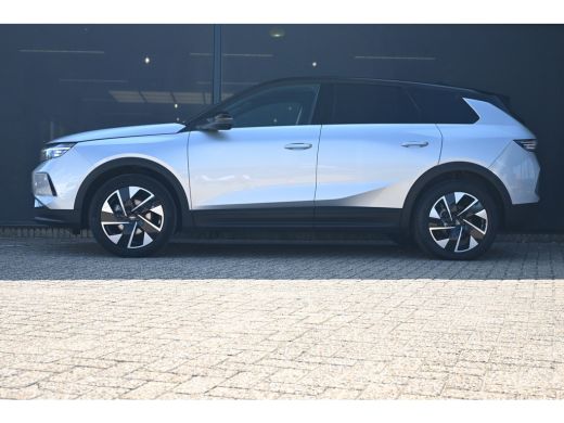 Opel Grandland 1.2 Turbo Hybrid GS | Navigatie | Stoel/Stuurverwarming | Achteruitrijcamera | HUD | Apple Carpla... ActivLease financial lease
