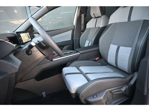 Opel Grandland 1.2 Turbo Hybrid GS | Navigatie | Stoel/Stuurverwarming | Achteruitrijcamera | HUD | Apple Carpla... ActivLease financial lease