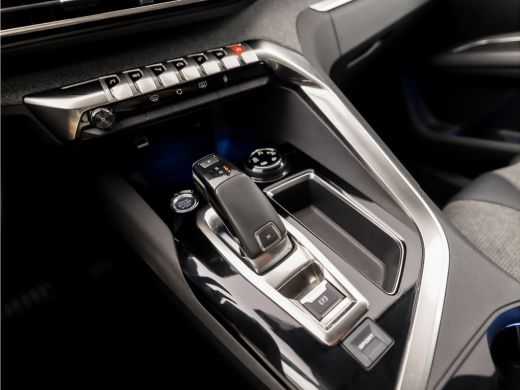 Peugeot 5008 1.2 PureTech Sport 7 Persoons Automaat (APPLE CARPLAY, GROOT NAVI, LEDER, KEYLESS, DRIVE MODE, SP... ActivLease financial lease