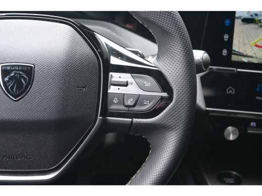 Peugeot e-308 GT 58kWh tot 8 Jaar Garantie! | Navigatie | Achteruitrijcamera | Alcantara | Draadloos Apple Carp... ActivLease financial lease
