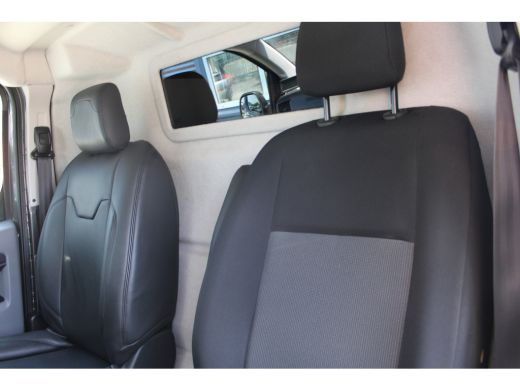 Peugeot e-Expert 75 kWh | CAMERA | BETIMMERING | SIDE + BACK BARS | APPLE CARPLAY/ANDROID AUTO | ActivLease financial lease
