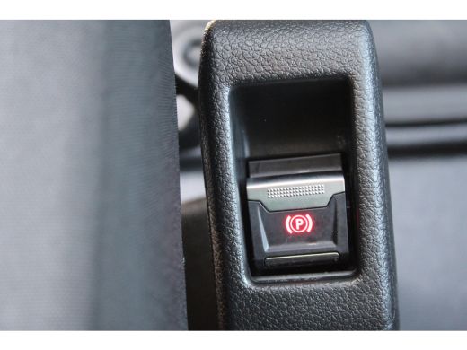 Peugeot e-Expert 75 kWh | CAMERA | BETIMMERING | SIDE + BACK BARS | APPLE CARPLAY/ANDROID AUTO | ActivLease financial lease