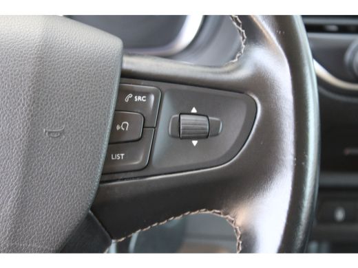 Peugeot e-Expert L2 75 kWh | CAMERA | BETIMMERING | SIDE + BACK BARS | APPLE CARPLAY/ANDROID AUTO | ActivLease financial lease
