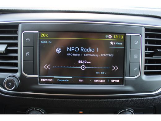 Peugeot e-Expert L2 75 kWh | CAMERA | BETIMMERING | SIDE + BACK BARS | APPLE CARPLAY/ANDROID AUTO | ActivLease financial lease