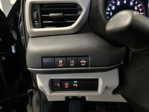 Suzuki Swift 1.2 Select Smart Hybrid ActivLease financial lease