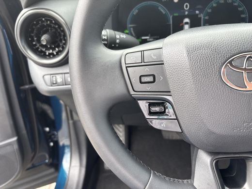 Toyota C-HR 1.8 Hybrid 140 Dynamic ActivLease financial lease