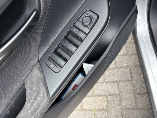 Toyota C-HR 1.8 Hybrid 140 Dynamic ActivLease financial lease